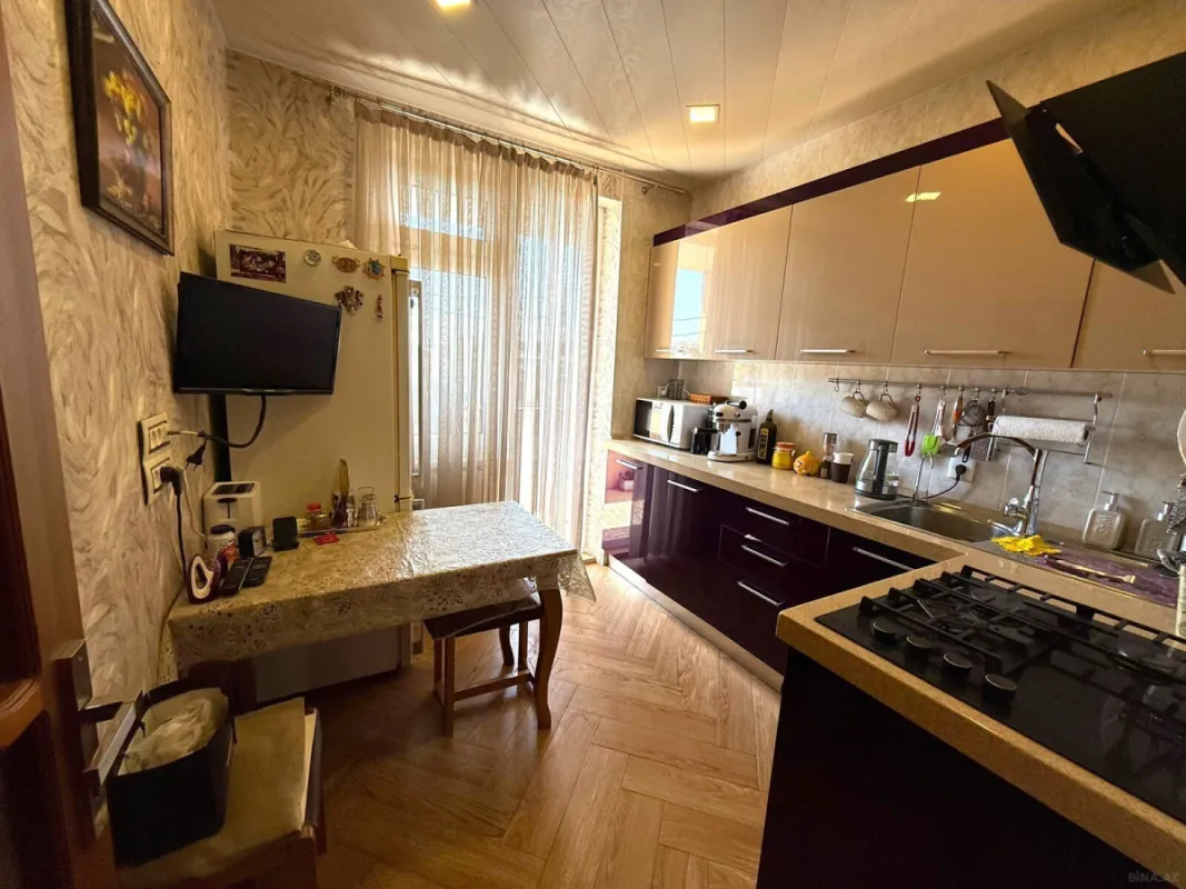 Satılır 2 otaqlı mənzil 70 m²