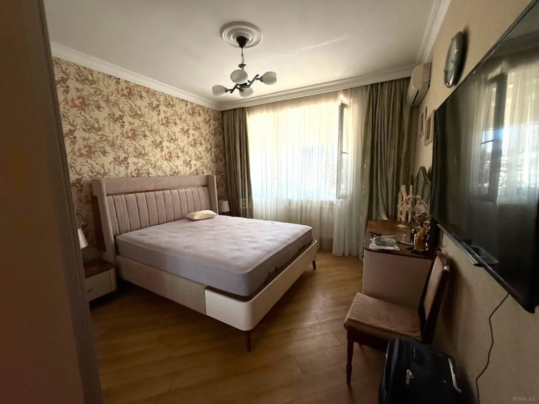 Satılır 2 otaqlı mənzil 70 m²