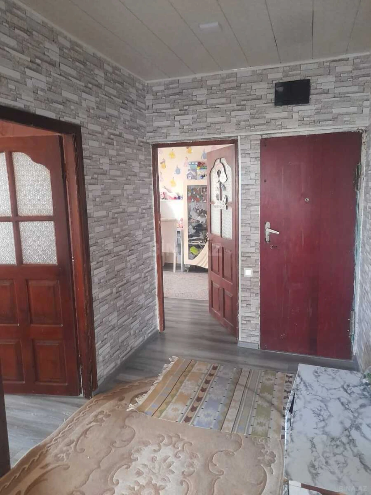 Satılır 4 otaqlı mənzil 110 m²