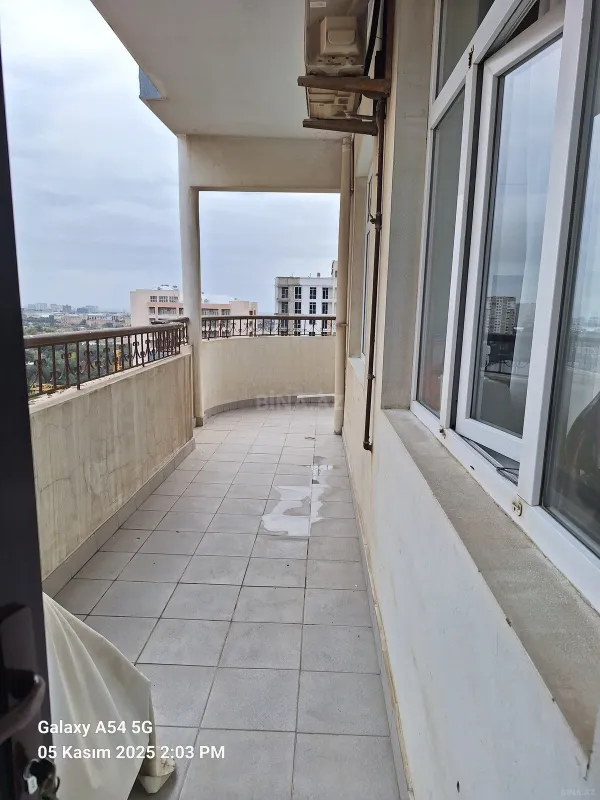 Satılır 2 otaqlı mənzil 103 m²