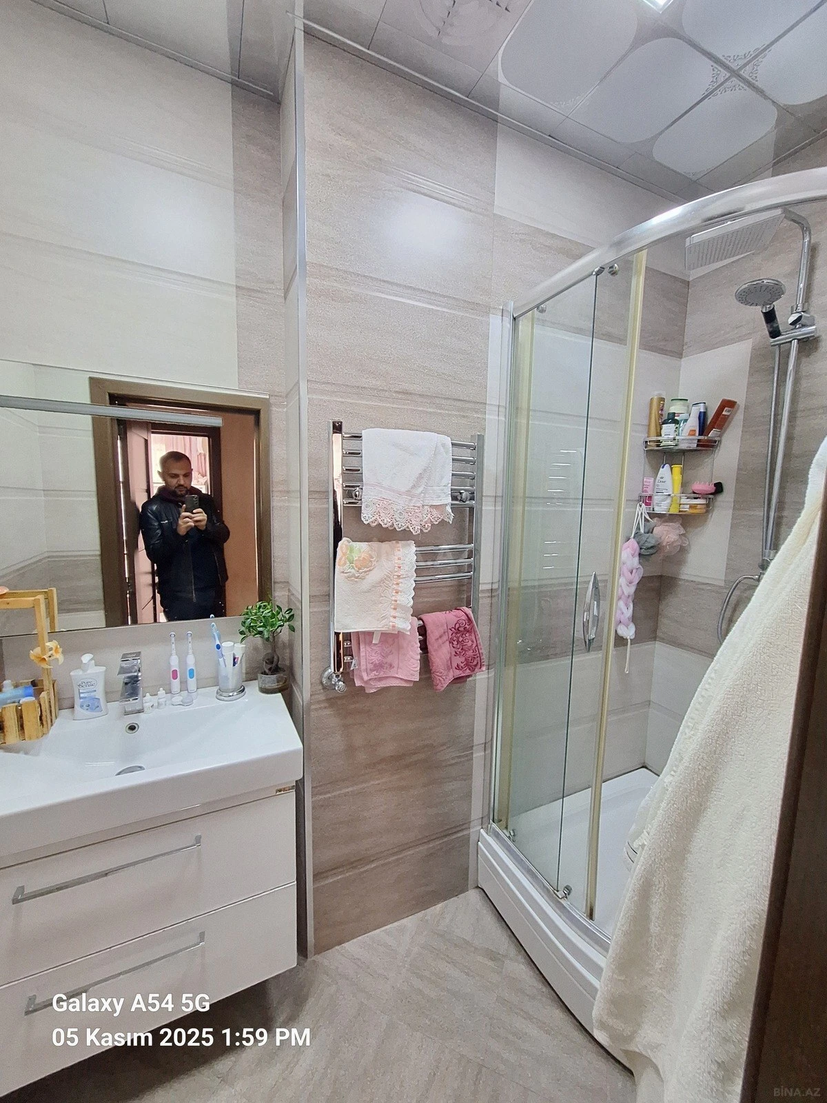 Satılır 2 otaqlı mənzil 103 m²