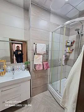 Satılır 2 otaqlı mənzil 103 m²