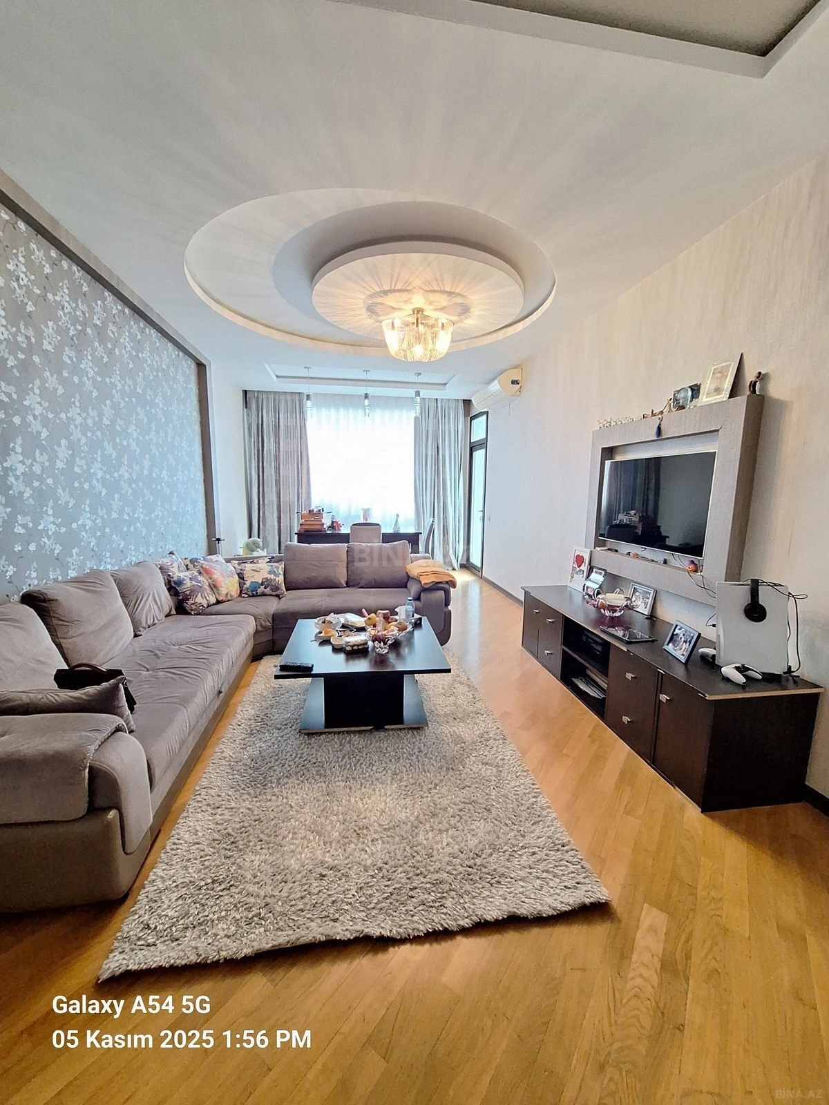 Satılır 2 otaqlı mənzil 103 m²