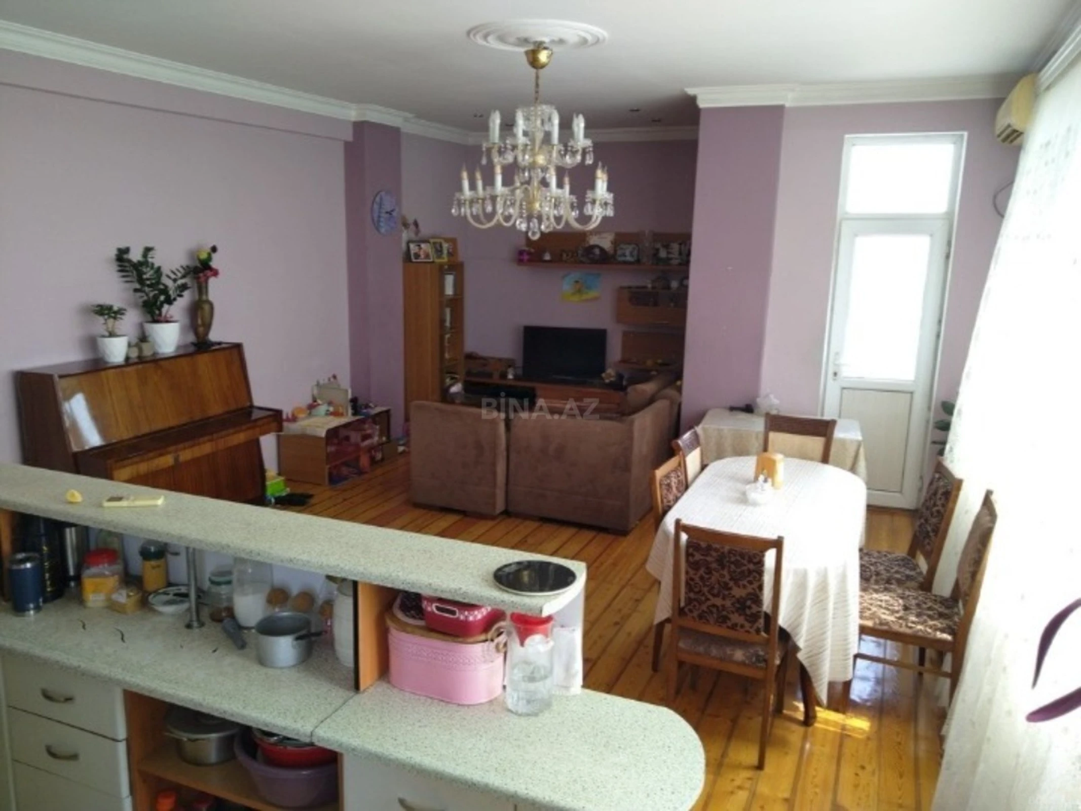 Satılır 4 otaqlı mənzil 132 m²