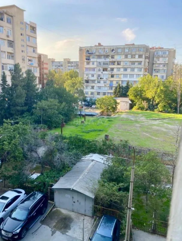 Satılır 2 otaqlı mənzil 66 m²