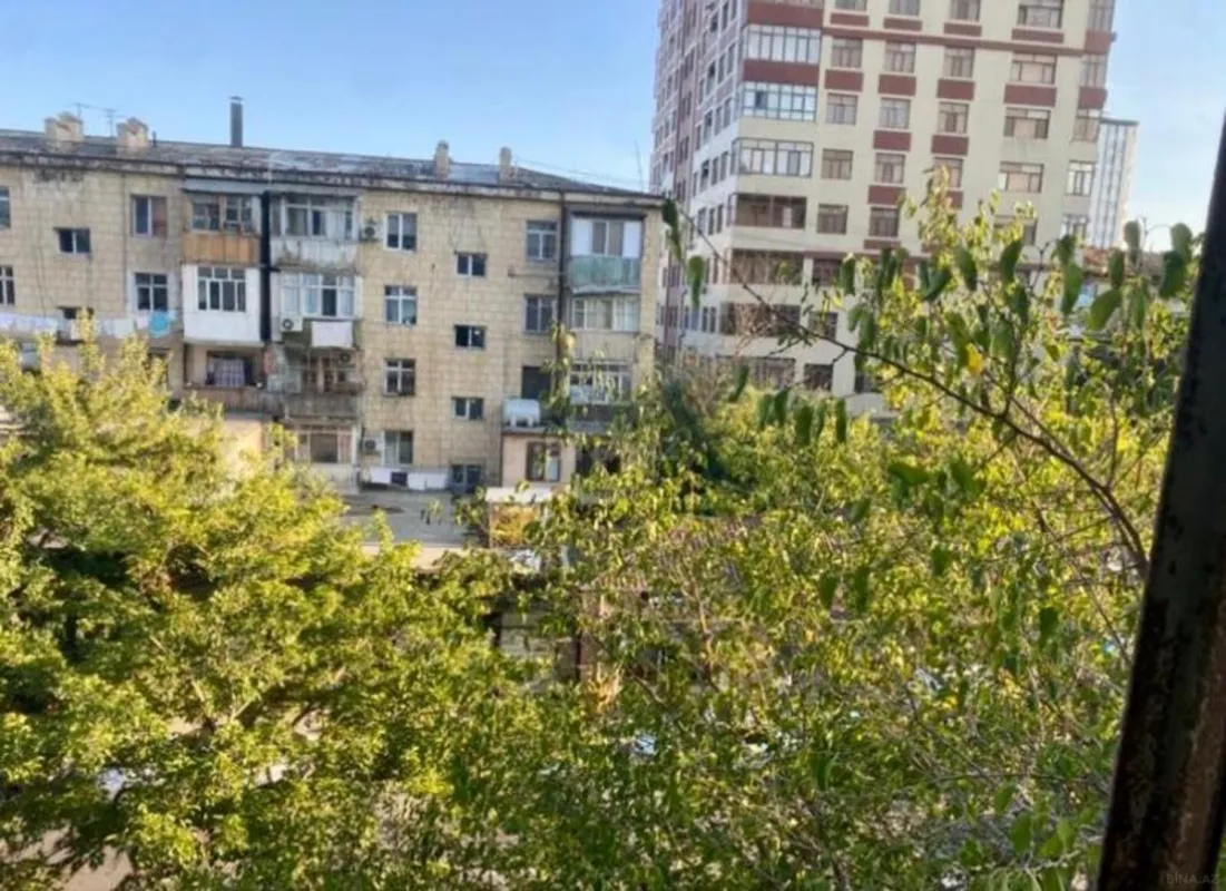 Satılır 2 otaqlı mənzil 66 m²