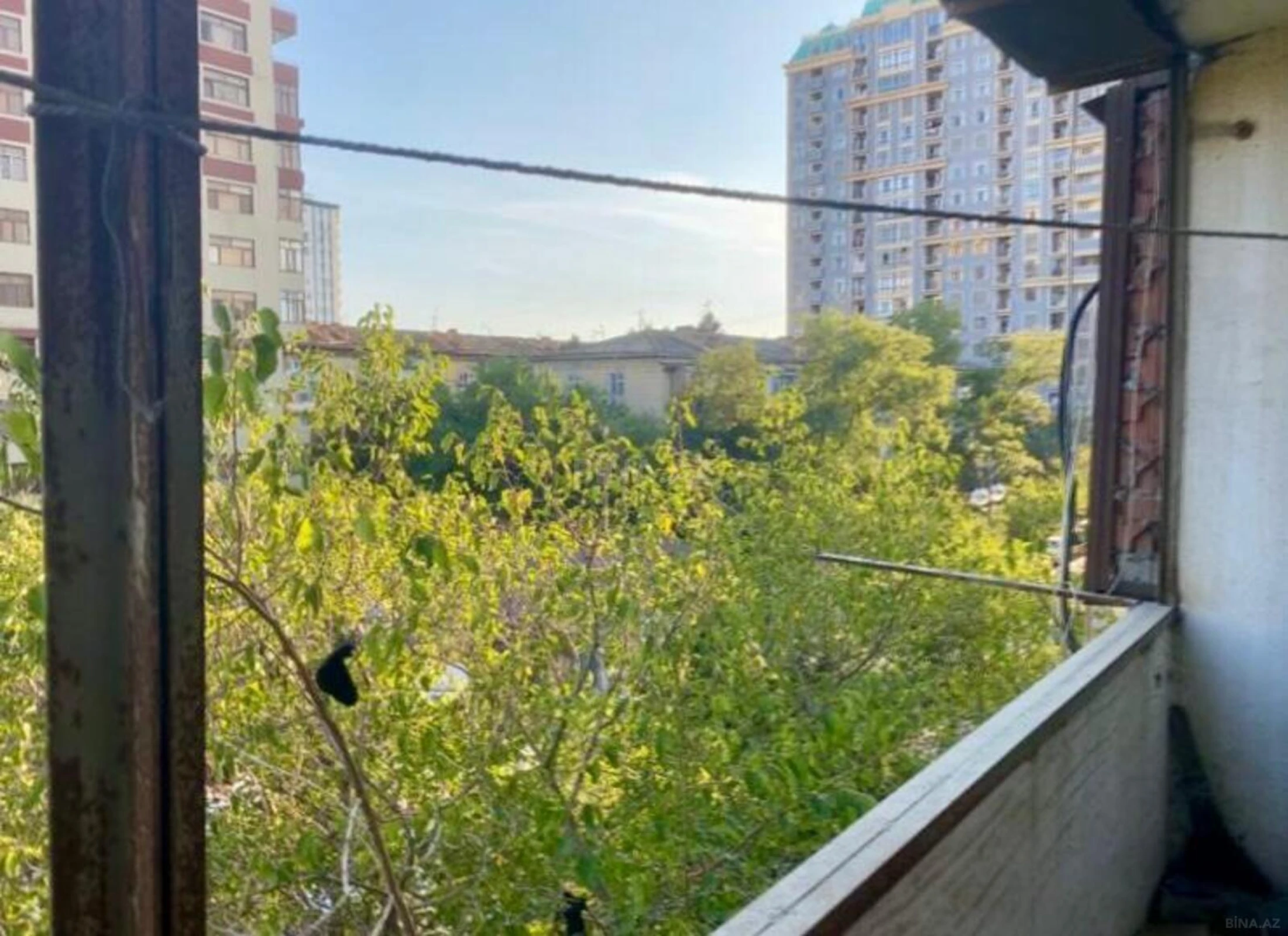 Satılır 2 otaqlı mənzil 66 m²