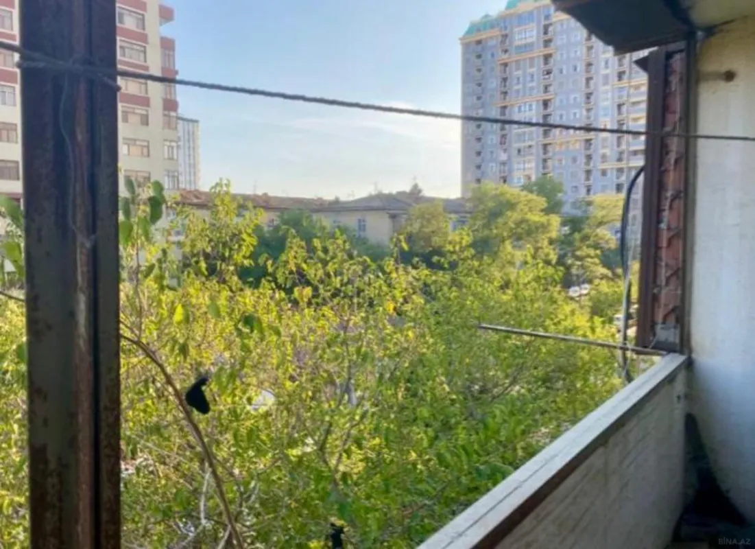Satılır 2 otaqlı mənzil 66 m²