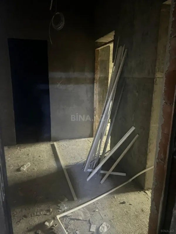 Satılır 1 otaqlı mənzil 70 m²