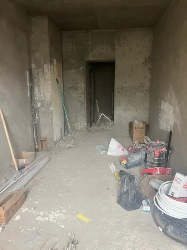 Satılır 1 otaqlı mənzil 70 m²