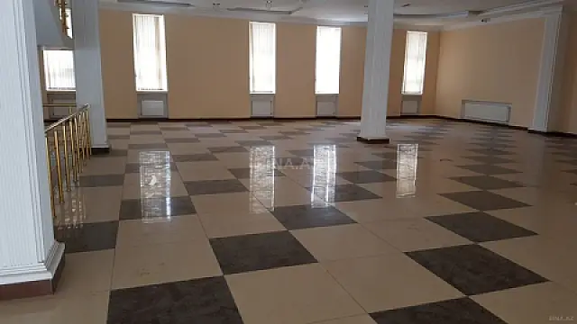 Kirayə verilir obyekt 1000 m²