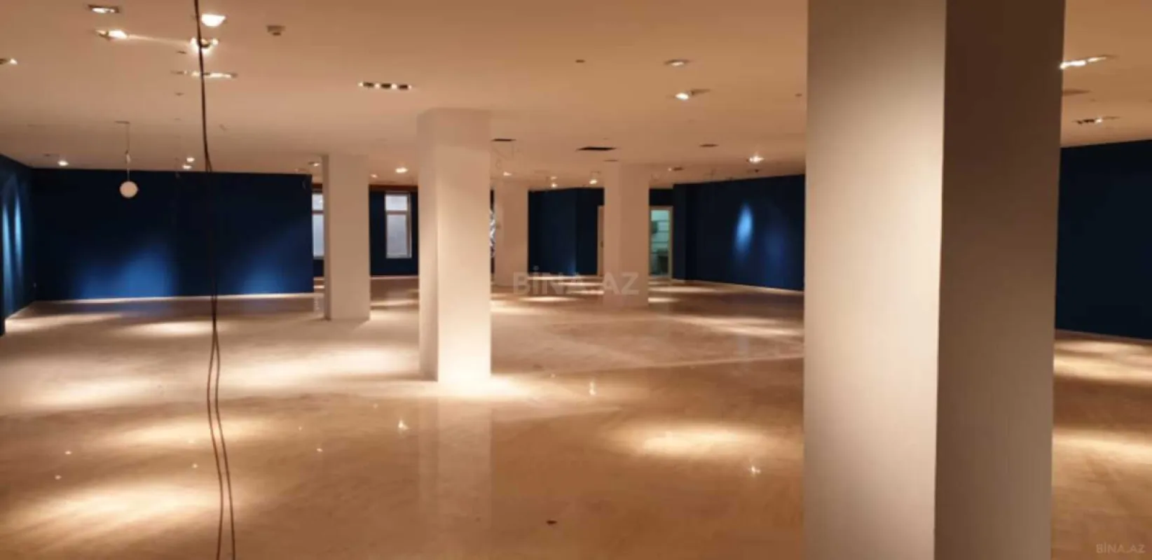 Kirayə verilir obyekt 1000 m²