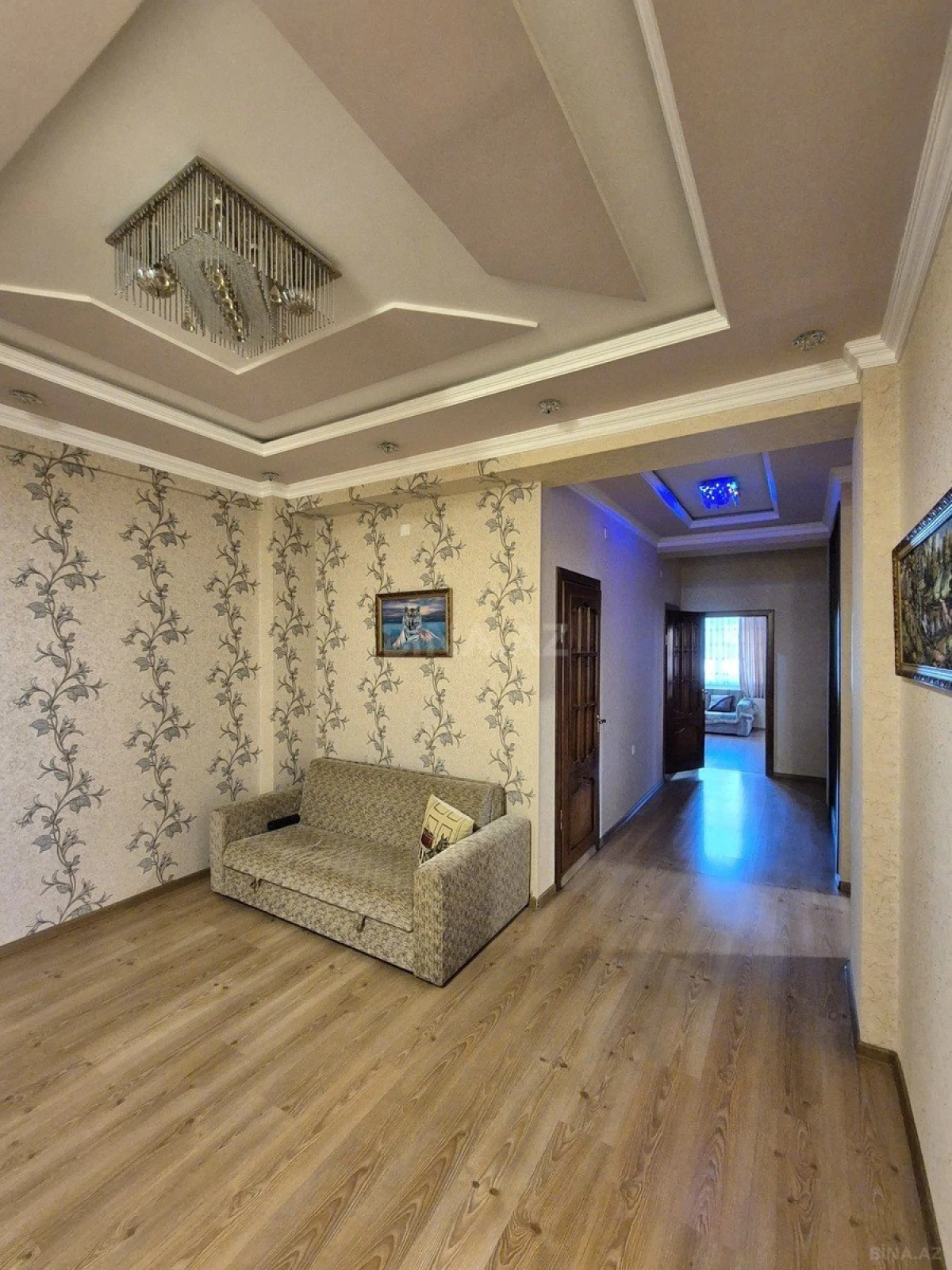 Satılır 3 otaqlı mənzil 120 m²