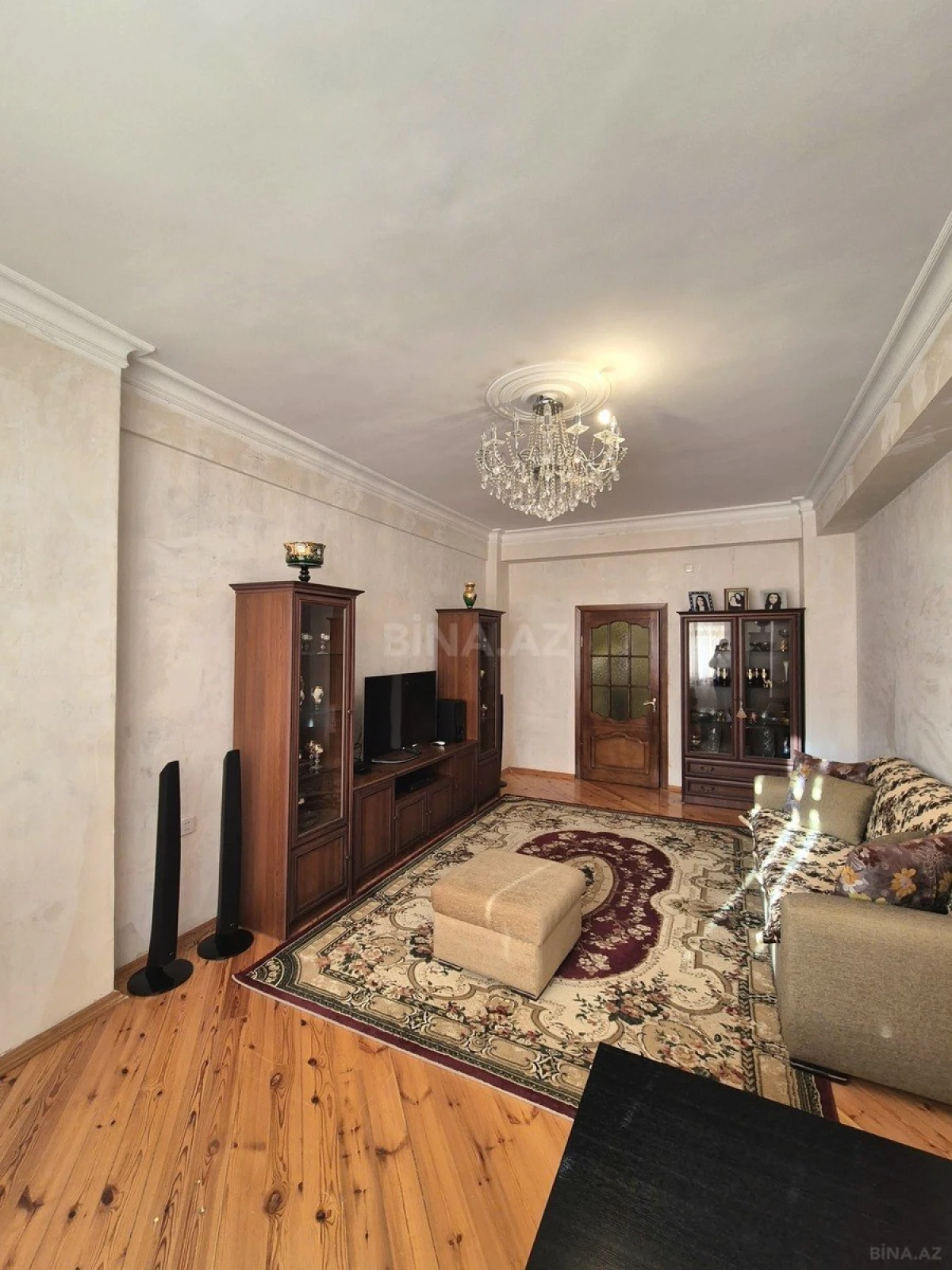 Satılır 3 otaqlı mənzil 120 m²
