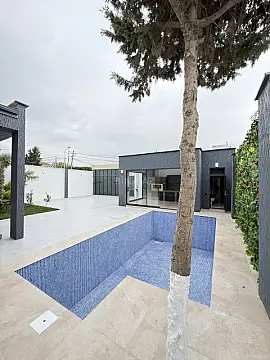 Satılır 4 otaqlı həyət evi 160 m²