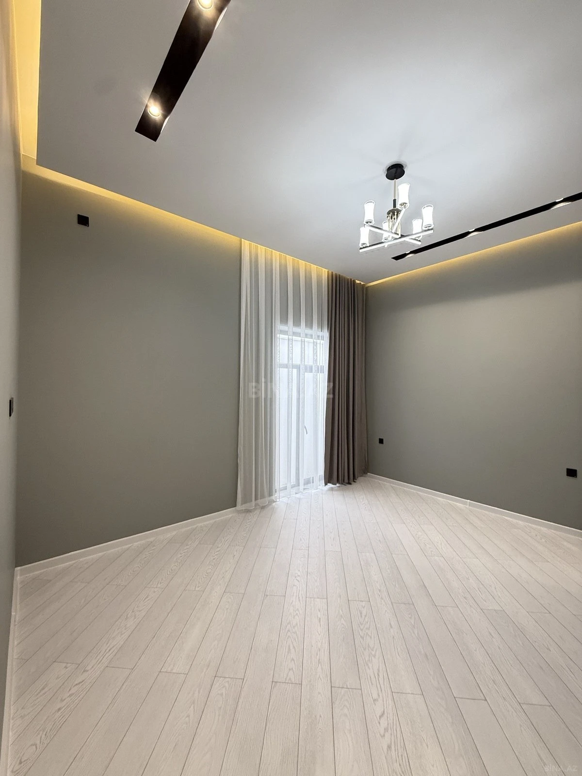 Satılır 4 otaqlı həyət evi 160 m²