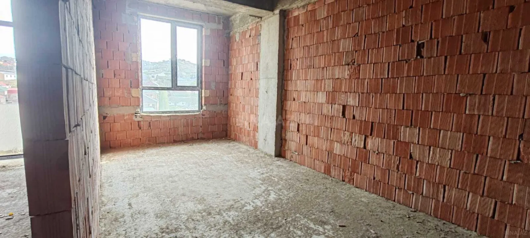 Satılır 2 otaqlı mənzil 64 m²