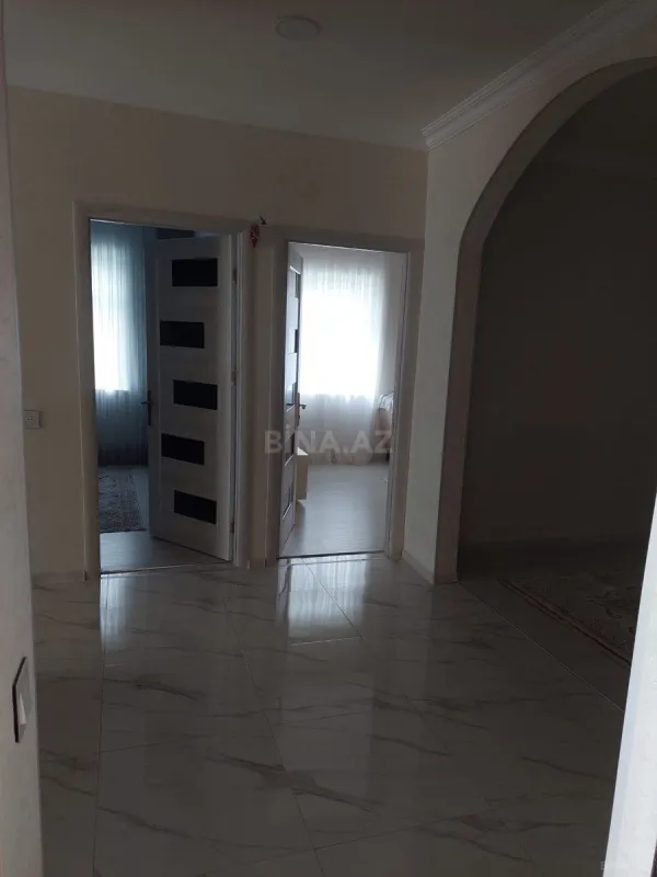 Satılır 5 otaqlı mənzil 110 m²