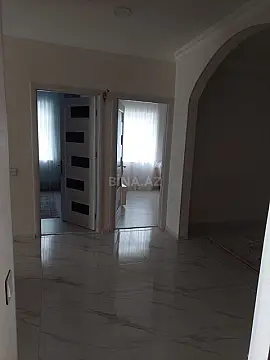 Satılır 5 otaqlı mənzil 110 m²