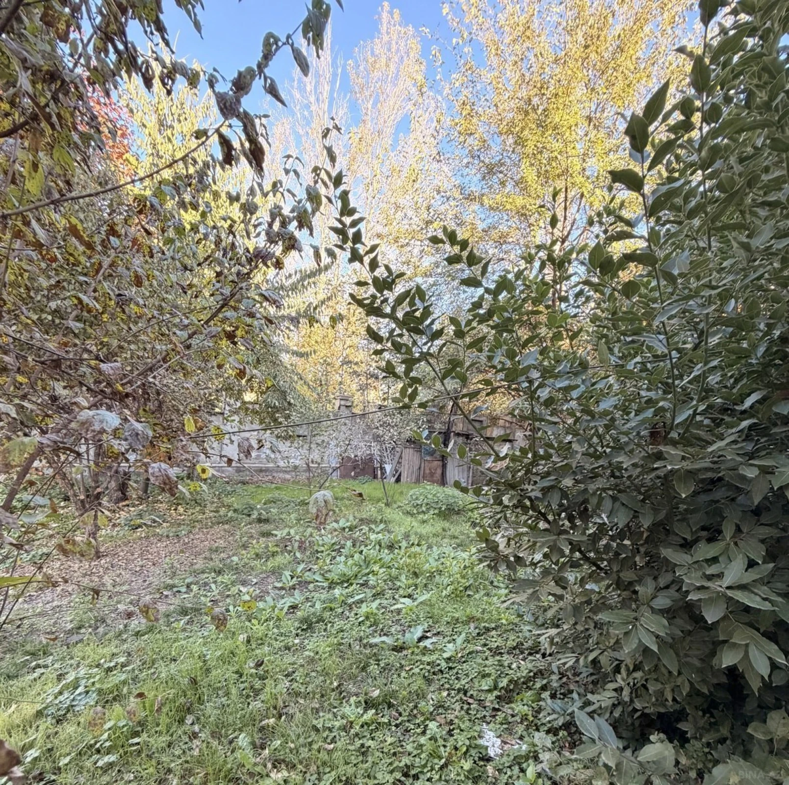 Satılır 5 otaqlı mənzil 110 m²