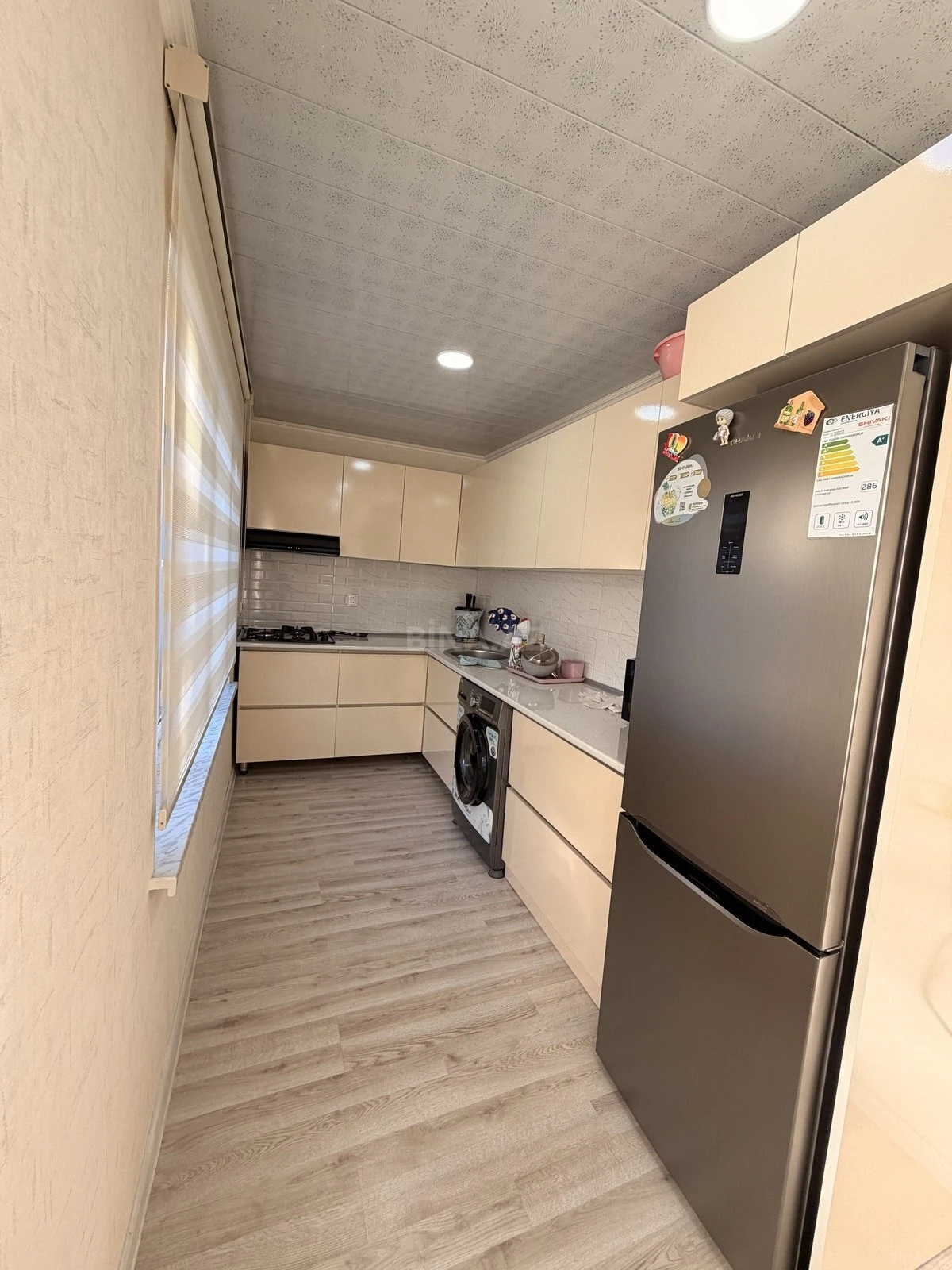 Satılır 5 otaqlı mənzil 110 m²