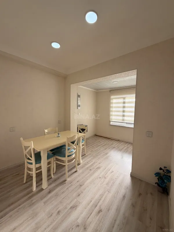 Satılır 5 otaqlı mənzil 110 m²