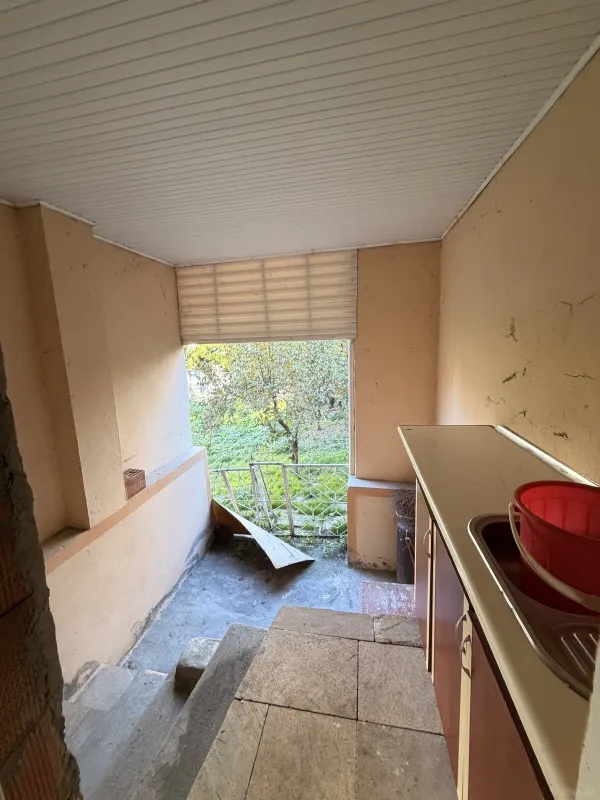 Satılır 5 otaqlı mənzil 110 m²