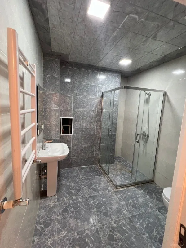 Satılır 3 otaqlı mənzil 105 m²
