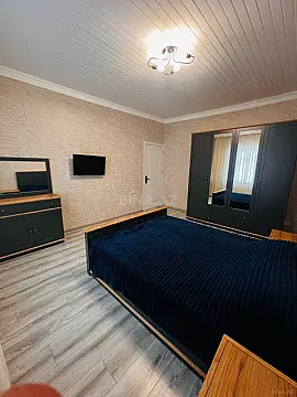 Kirayə verilir 5 otaqlı həyət evi 180 m²