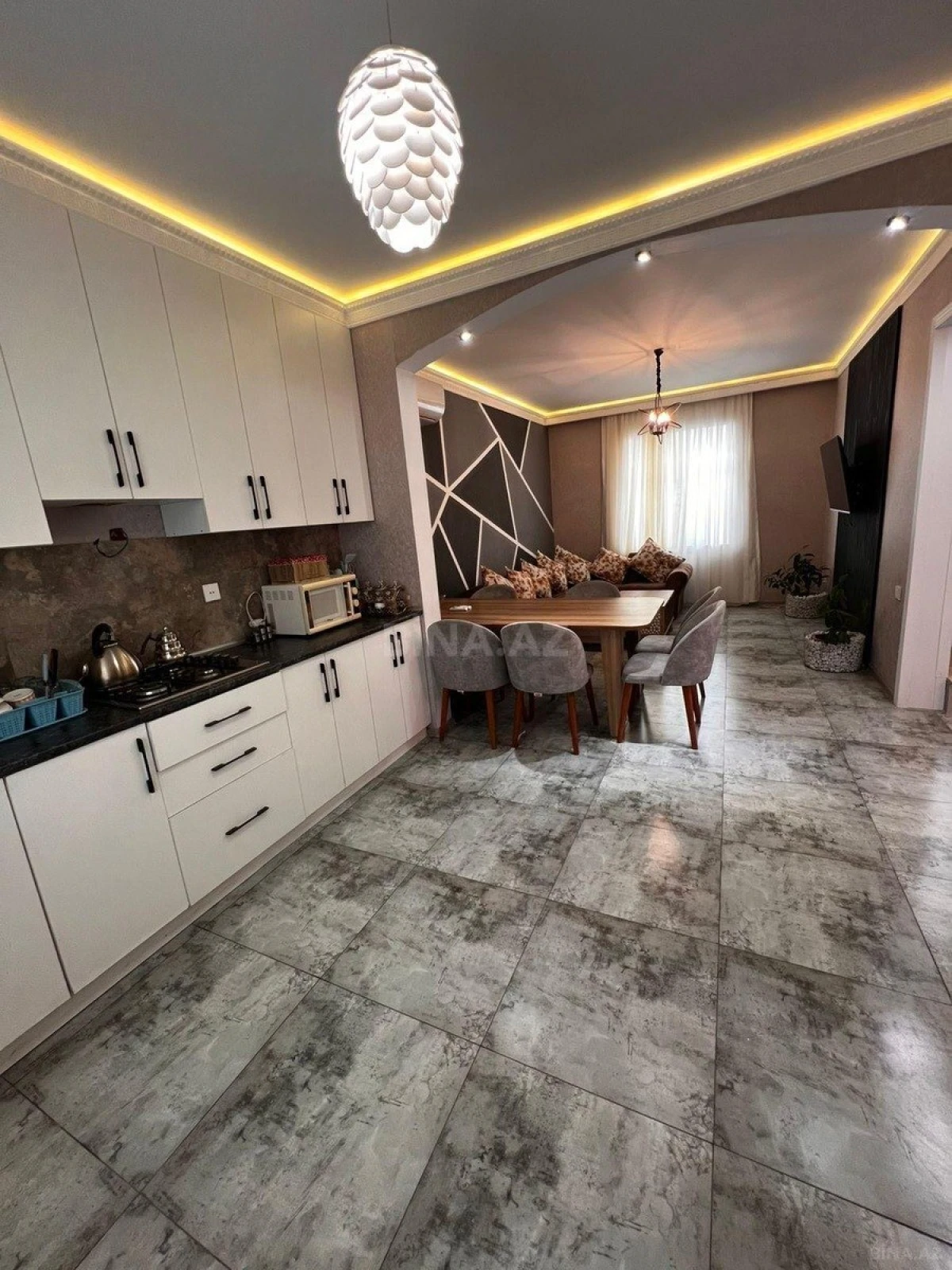 Kirayə verilir 5 otaqlı həyət evi 180 m²