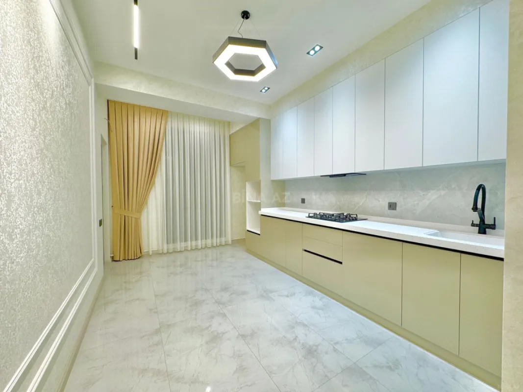 Satılır 2 otaqlı mənzil 77 m²