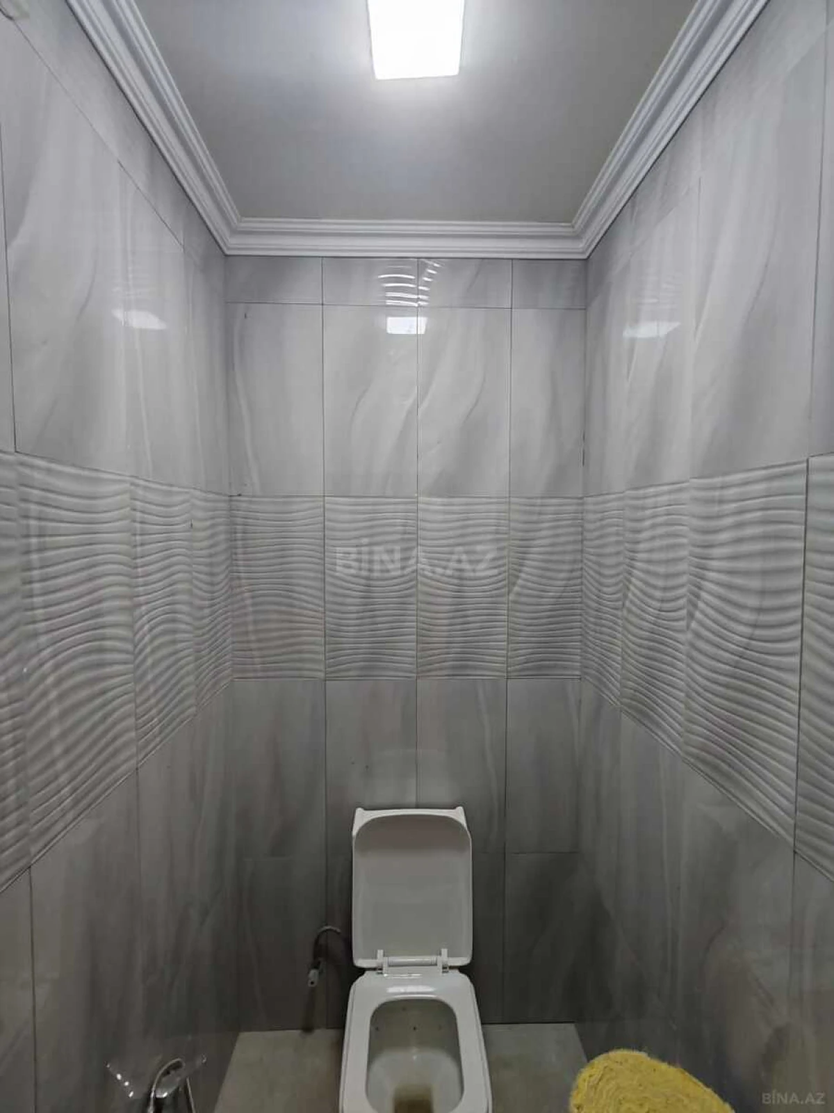 Satılır 5 otaqlı həyət evi 250 m²