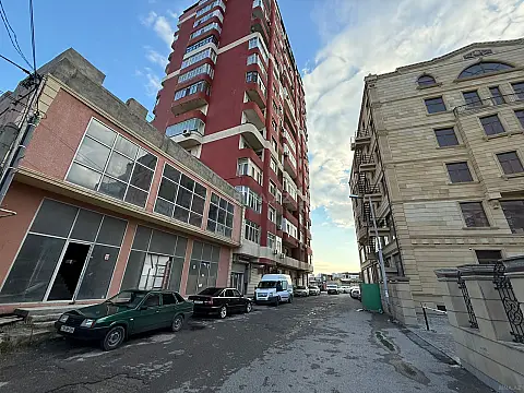 Satılır obyekt 1150 m² — Bakı, Memar Əcəmi yanı 1150.00 m²