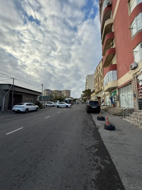 Satılır obyekt 1150 m²