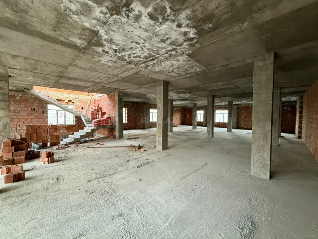 Satılır obyekt 1150 m²