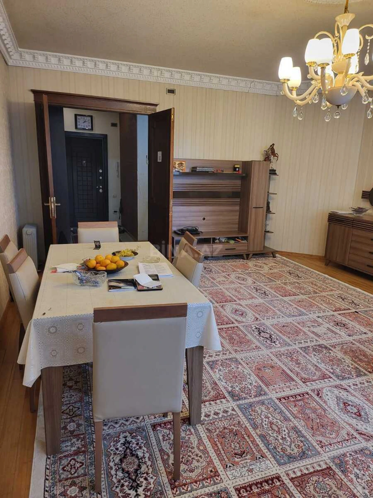 Satılır 3 otaqlı mənzil 115 m²