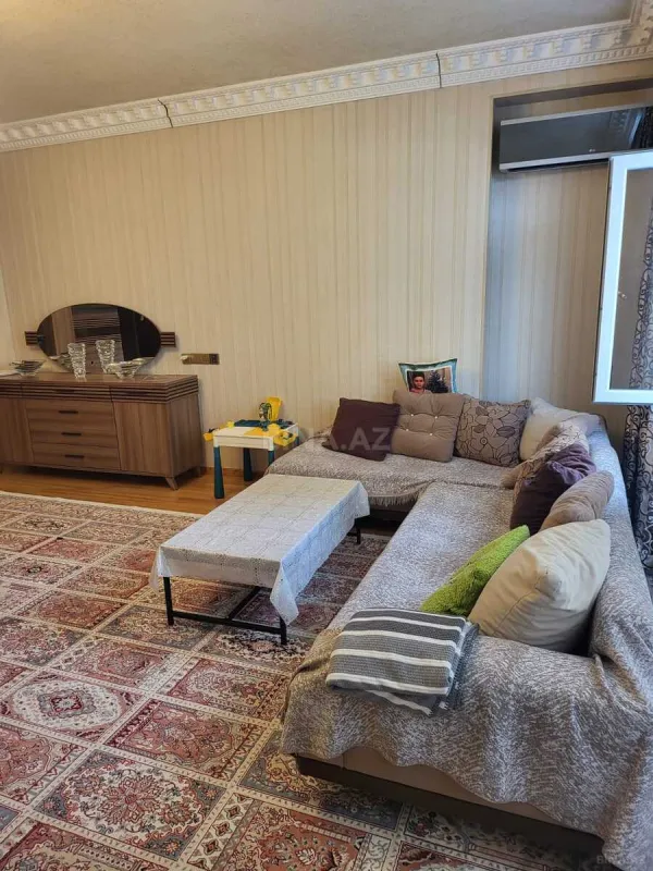 Satılır 3 otaqlı mənzil 115 m²