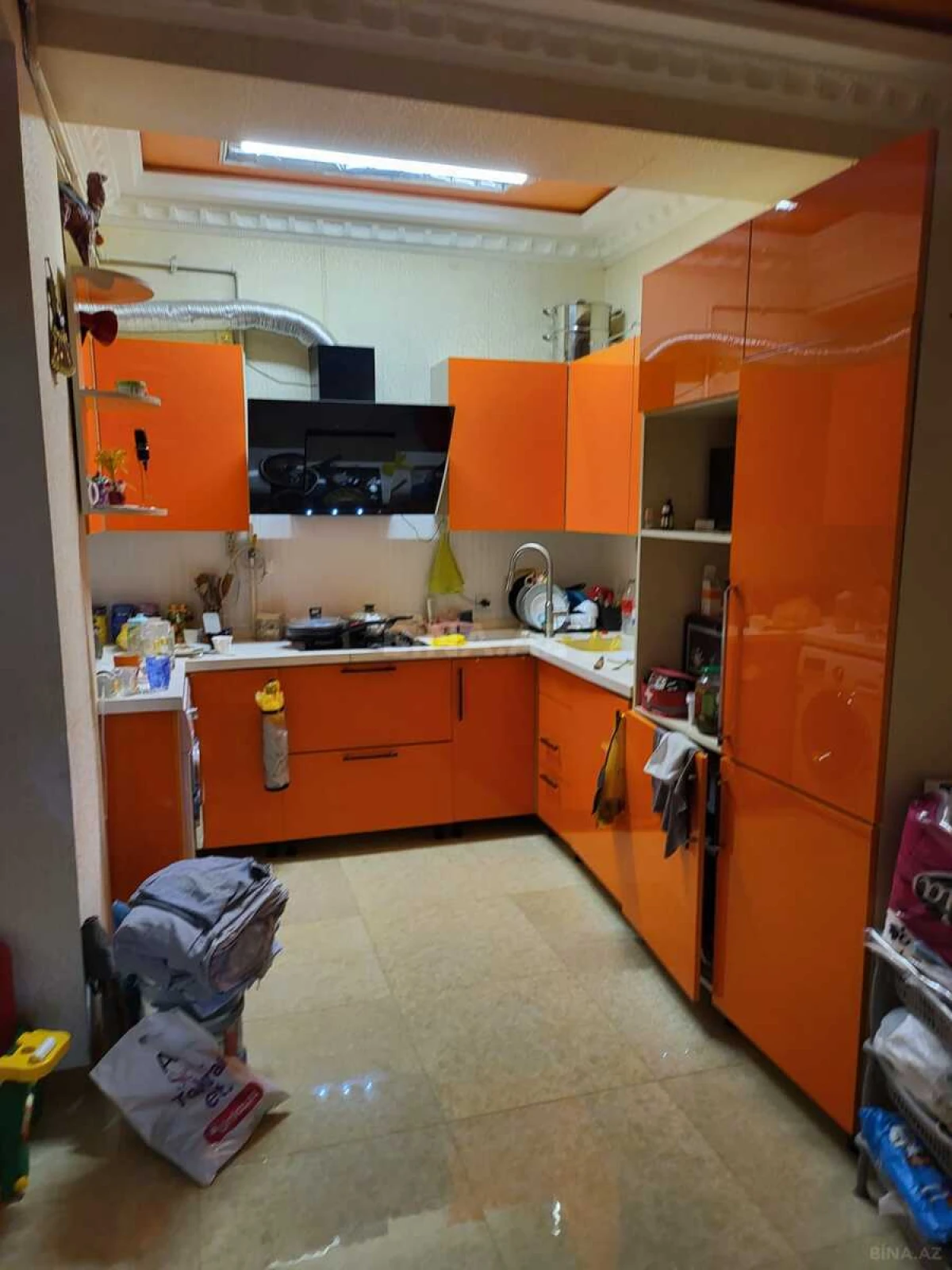 Satılır 3 otaqlı mənzil 115 m²