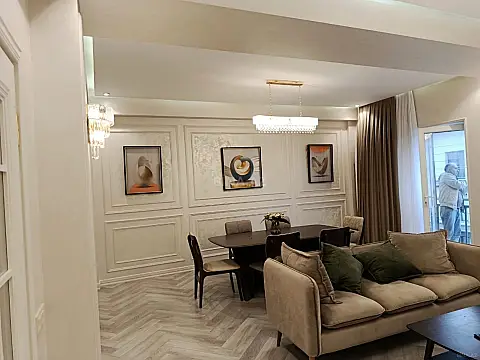 Satılır 3 otaqlı mənzil 130 m²