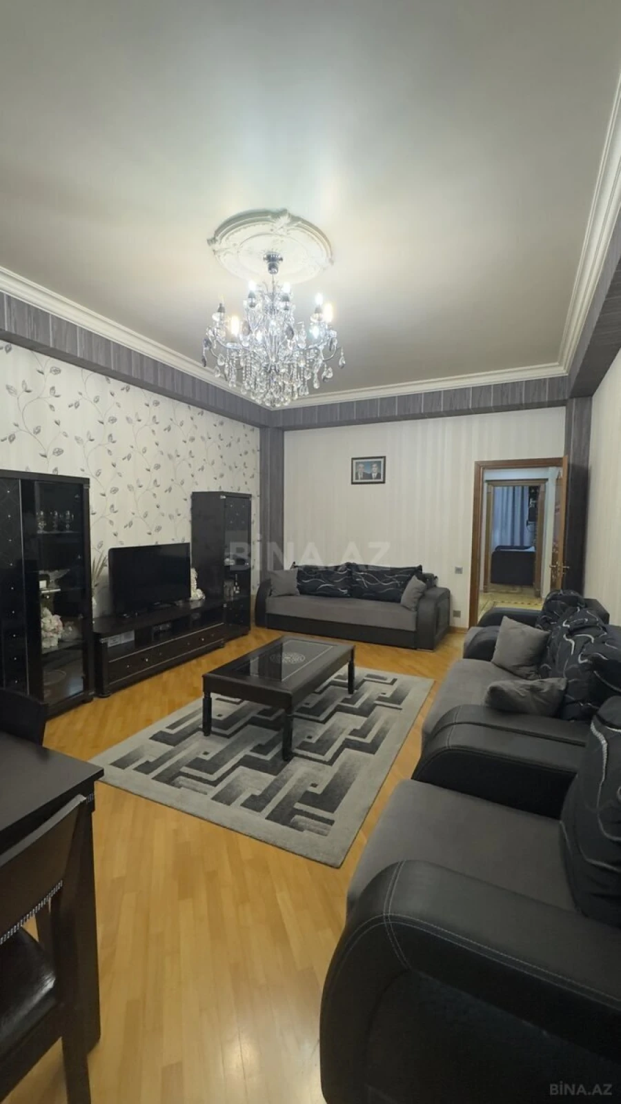 Satılır 3 otaqlı mənzil 106 m²