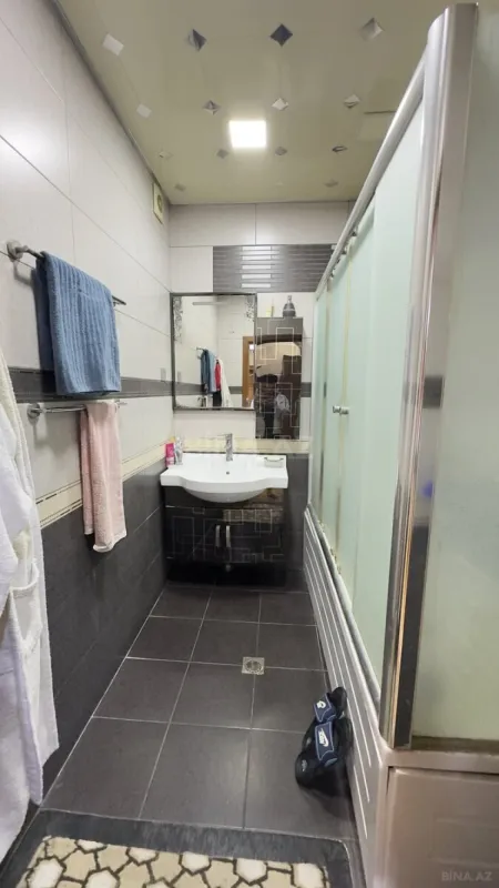 Satılır 3 otaqlı mənzil 106 m²