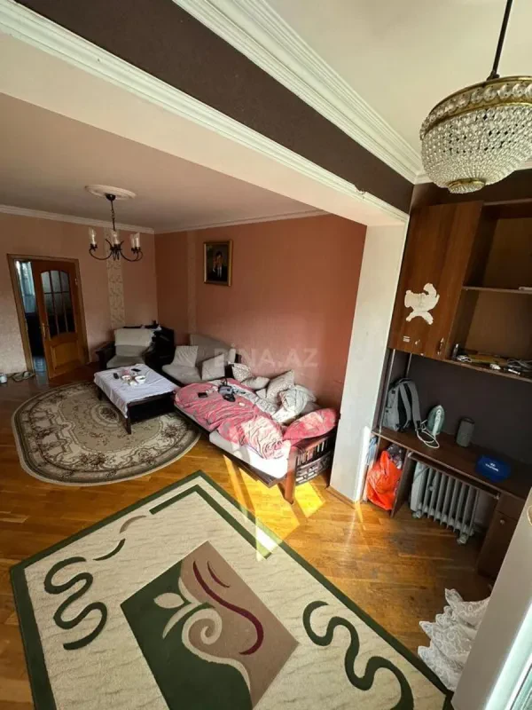 Satılır 2 otaqlı mənzil 58 m²