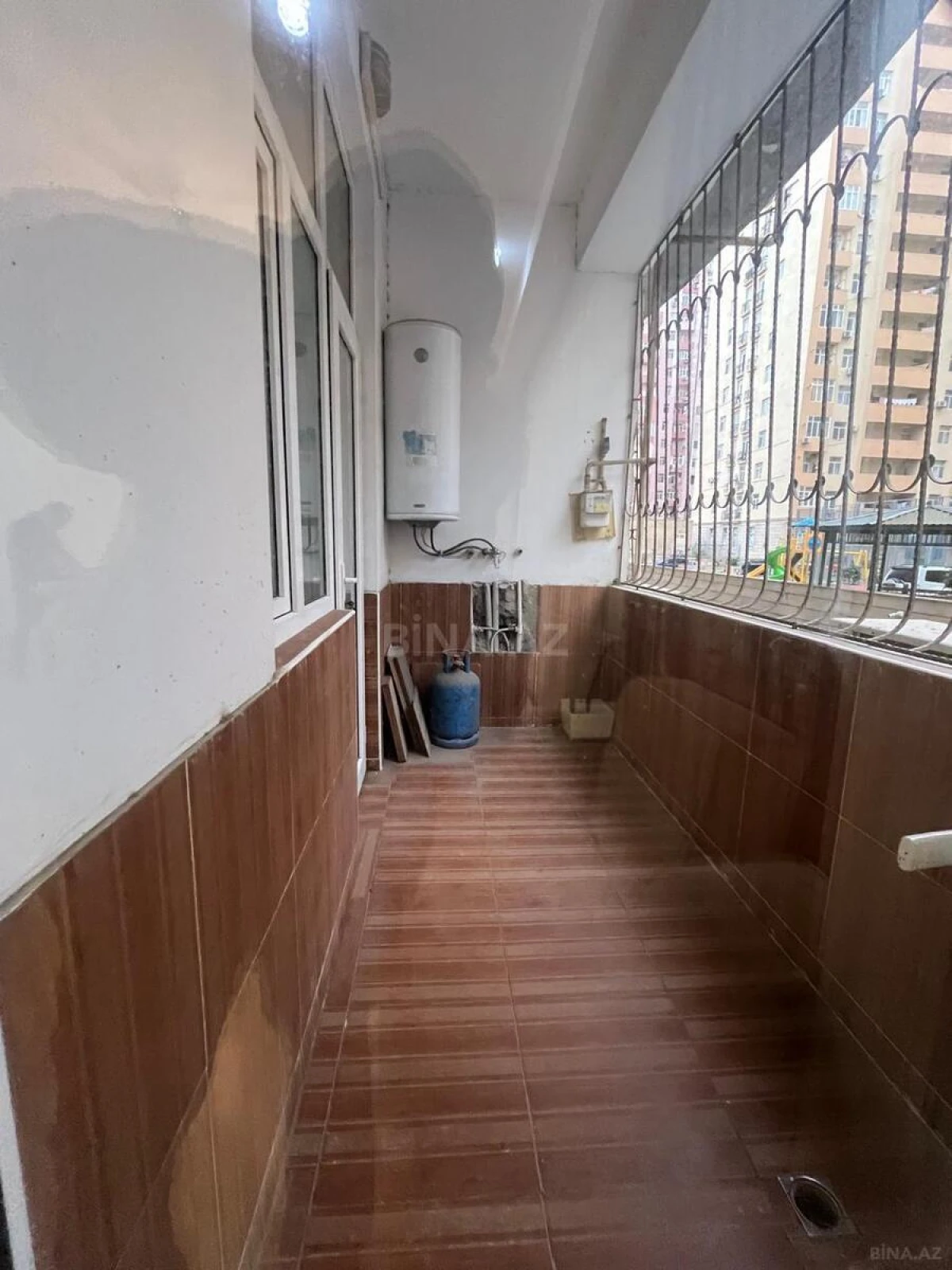 Kirayə verilir 2 otaqlı mənzil 110 m²