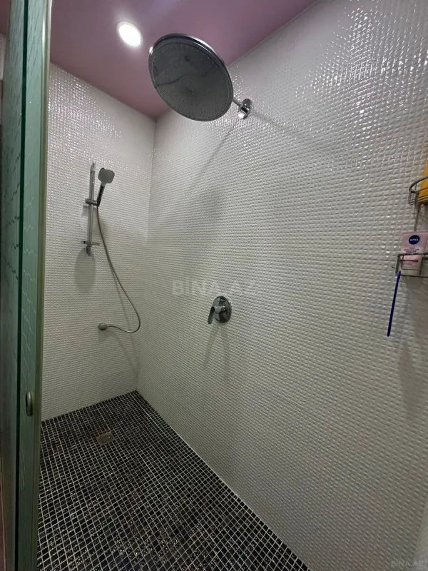 Kirayə verilir 3 otaqlı mənzil 130 m²