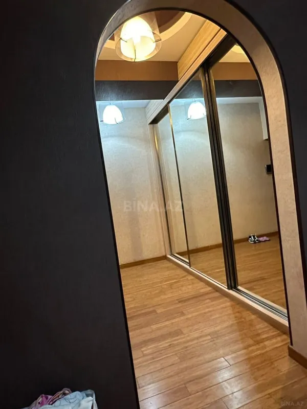 Kirayə verilir 3 otaqlı mənzil 130 m²