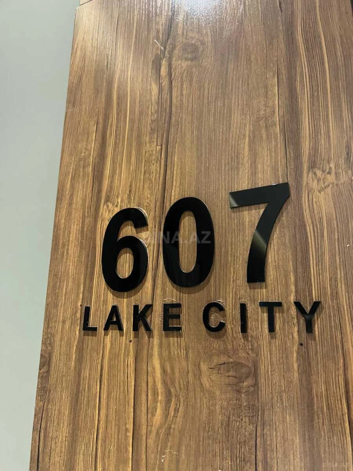 Satılır 3 otaqlı mənzil 104.4 m²