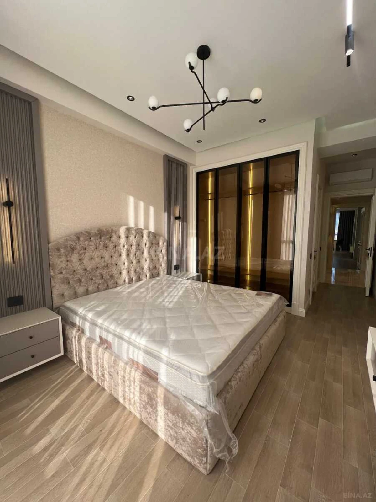 Satılır 3 otaqlı mənzil 104.4 m²