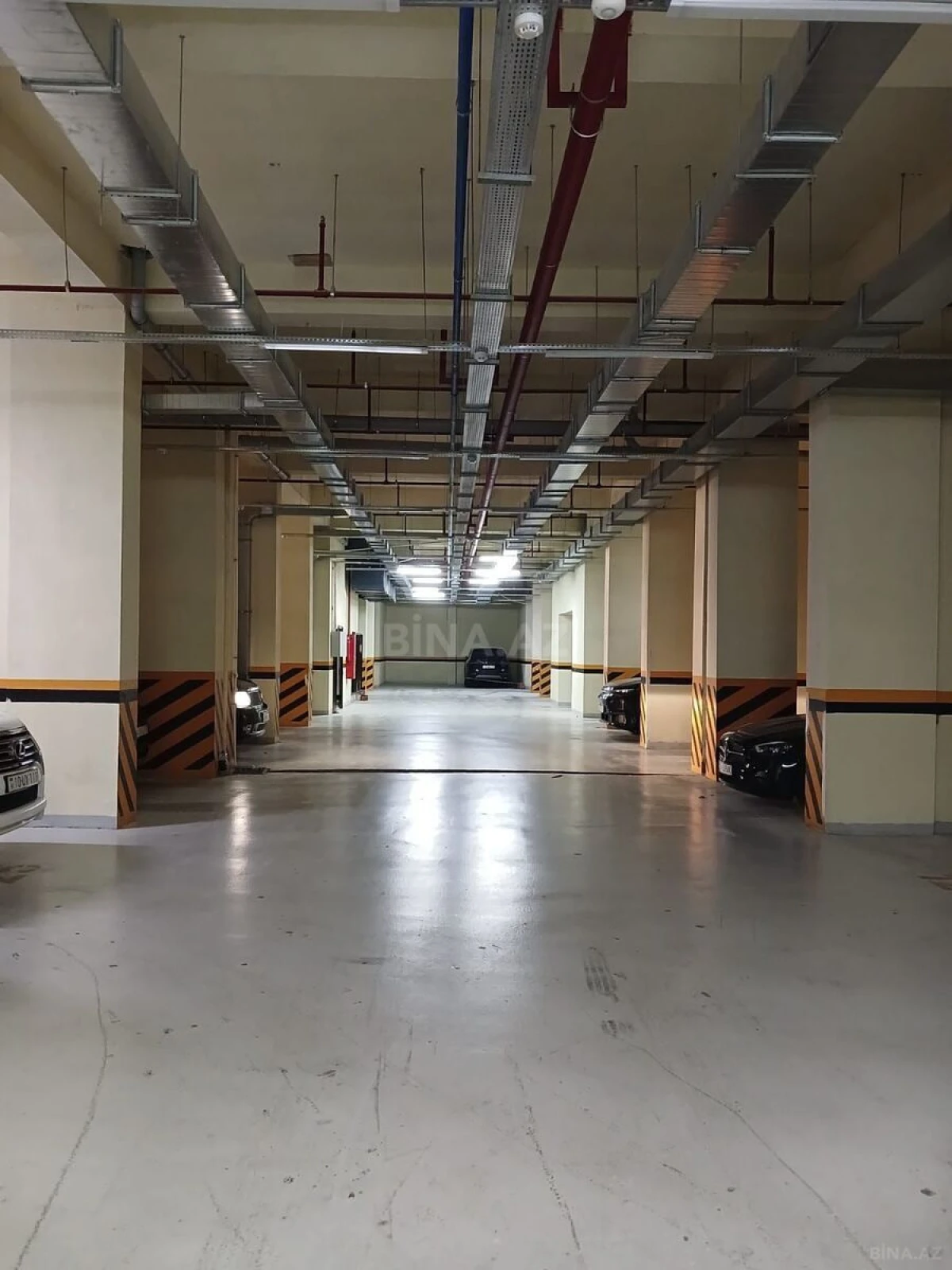 Satılır 3 otaqlı mənzil 106 m²