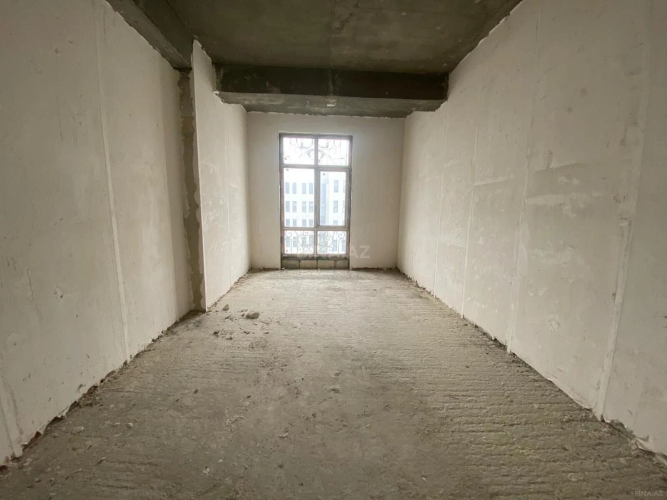 Satılır 3 otaqlı mənzil 106 m²