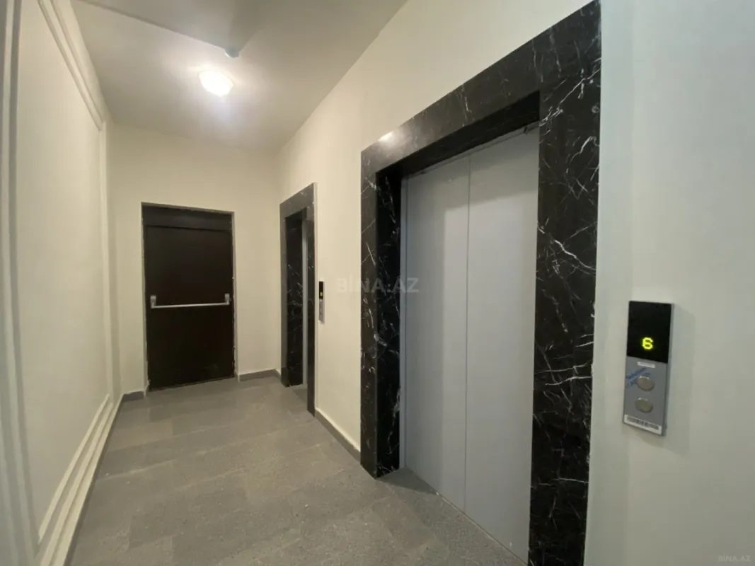 Satılır 4 otaqlı mənzil 147 m²